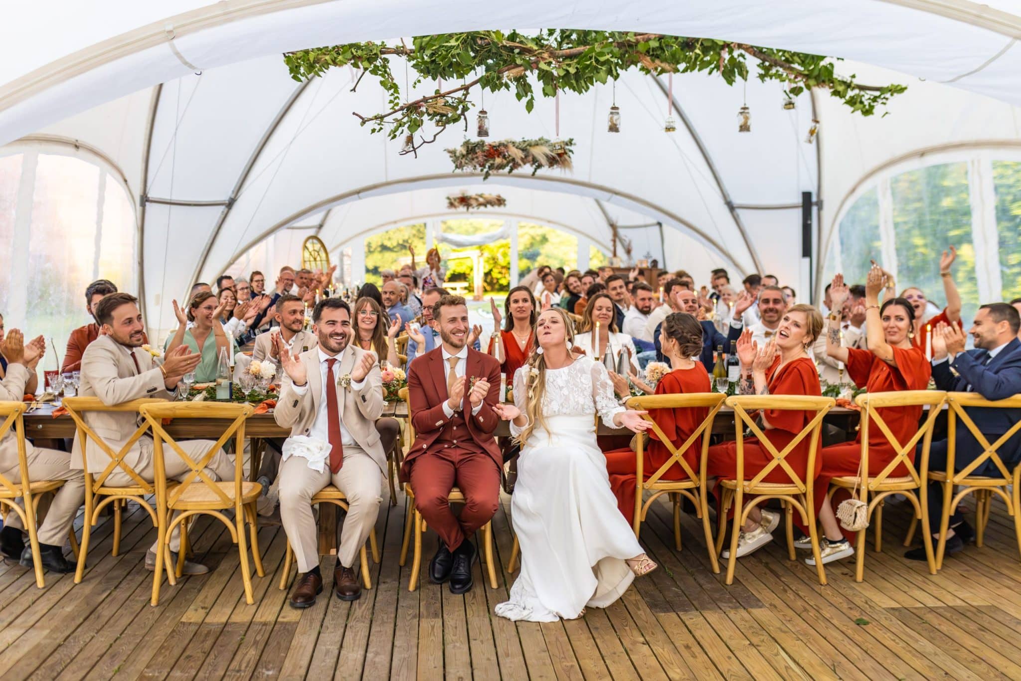 Mariage à domicile Typhaine Timothé - tonnelle parquet réception Lille